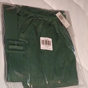 Disney Mickey Mouse And Friends Holiday Retro Skirt  LG with matching belt.